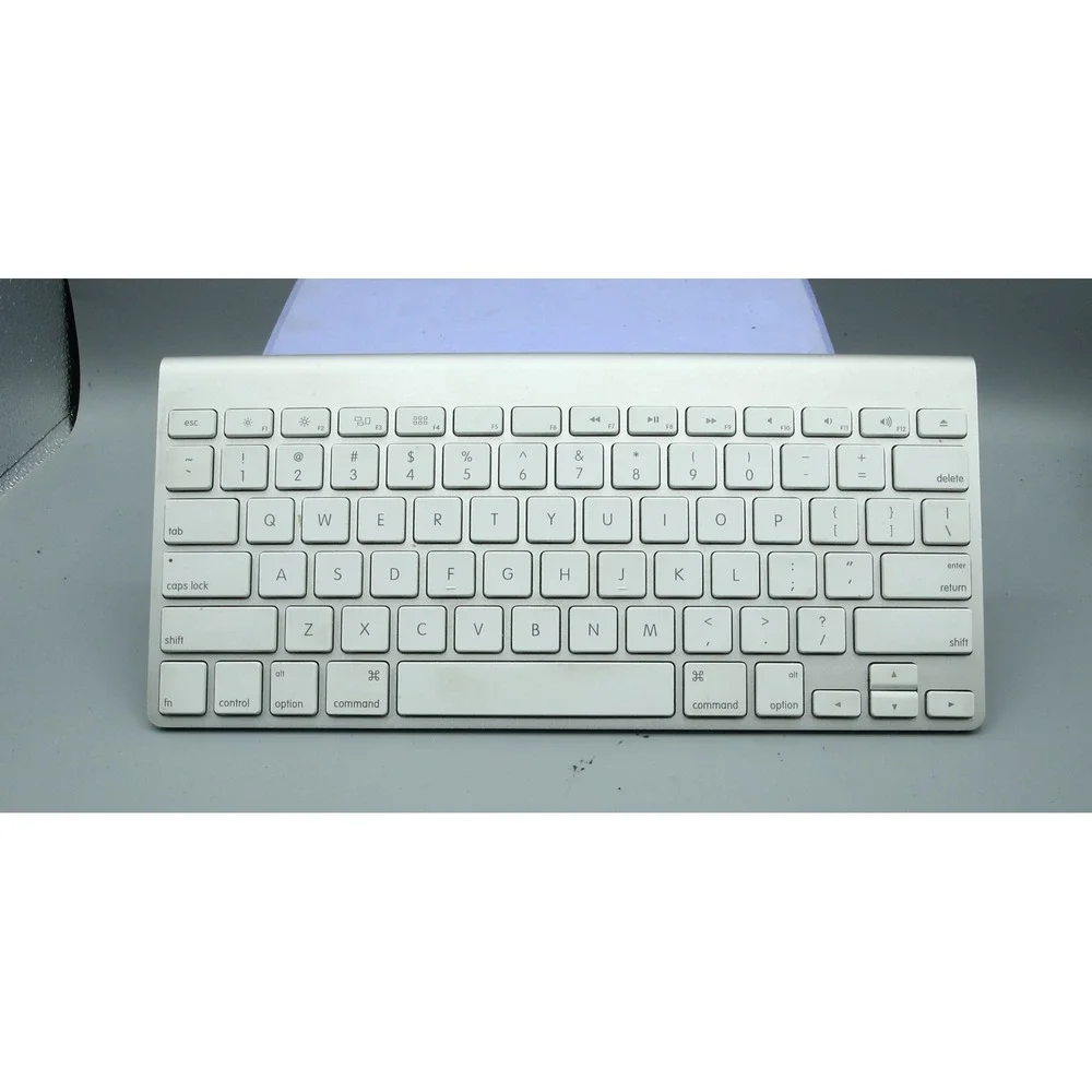 Apple Wireless Keyboard A1314 Silver Bluetooth Aluminum MC184LL/B MC184LL/A